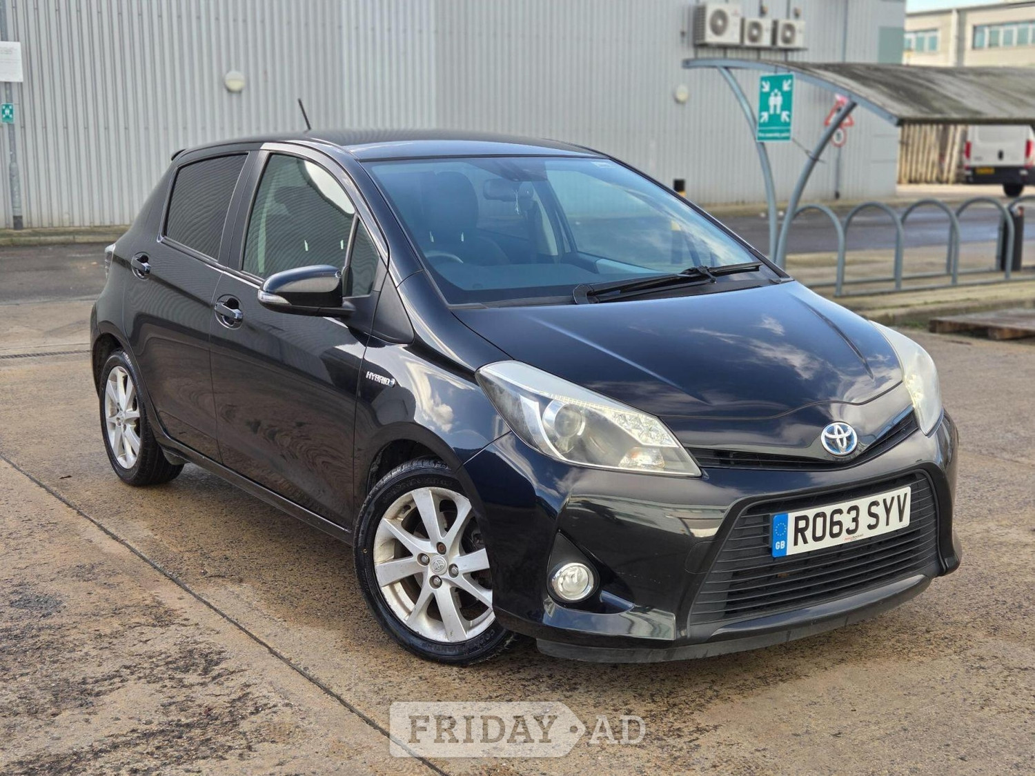 Toyota Yaris 2013 in Slough