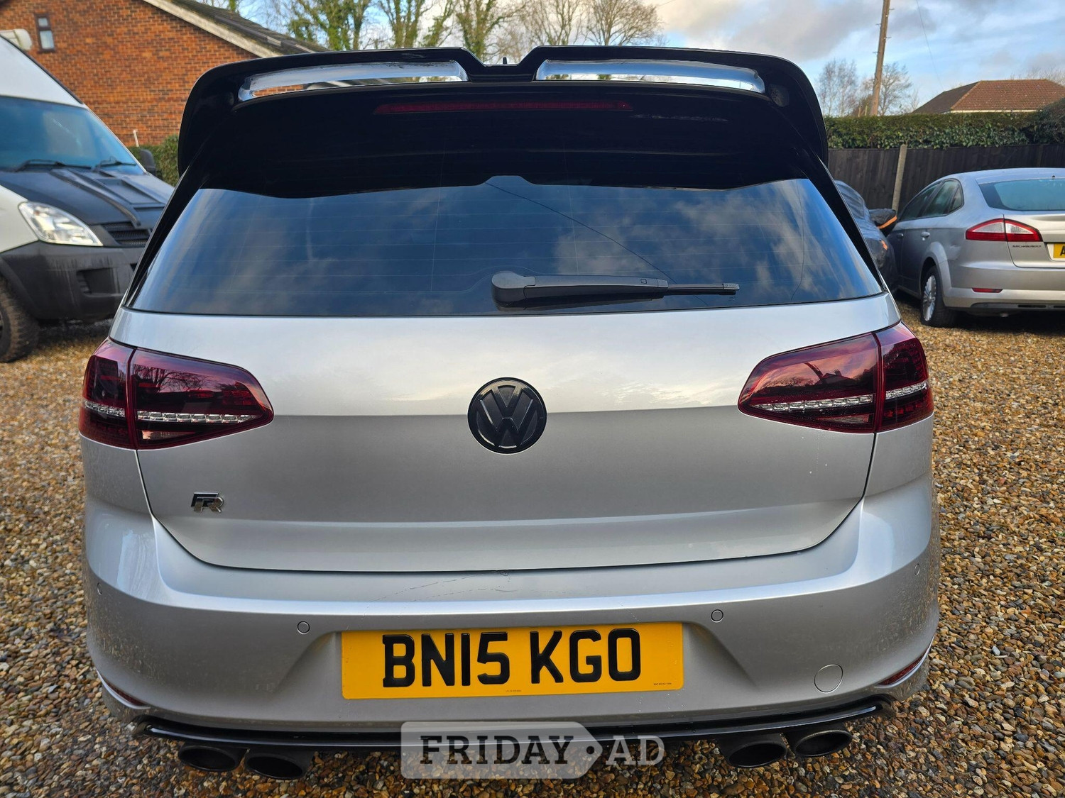 Volkswagen Golf 2015 - Cars