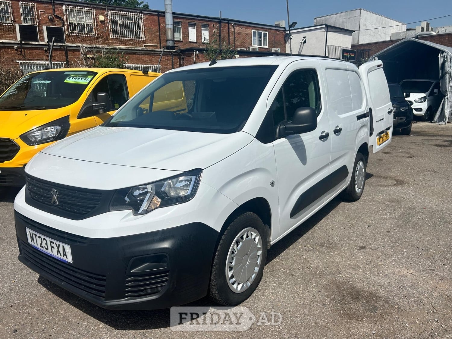 [ berth ]Peugeot Partner