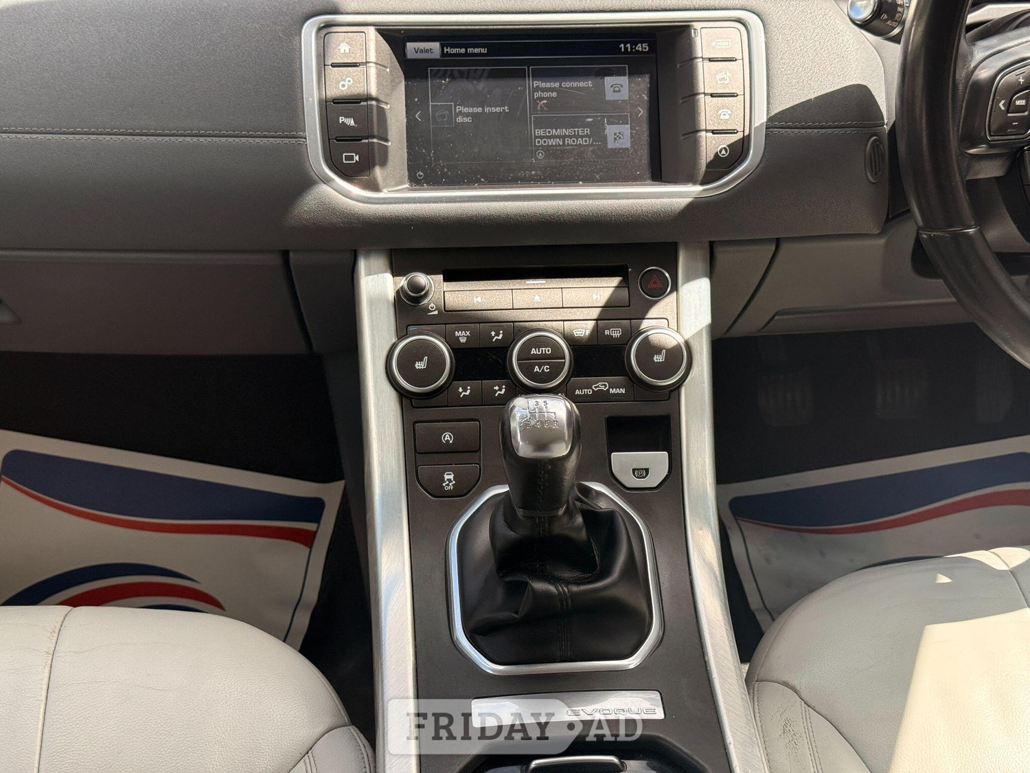 [ berth ]Land Rover Range Rover Evoque