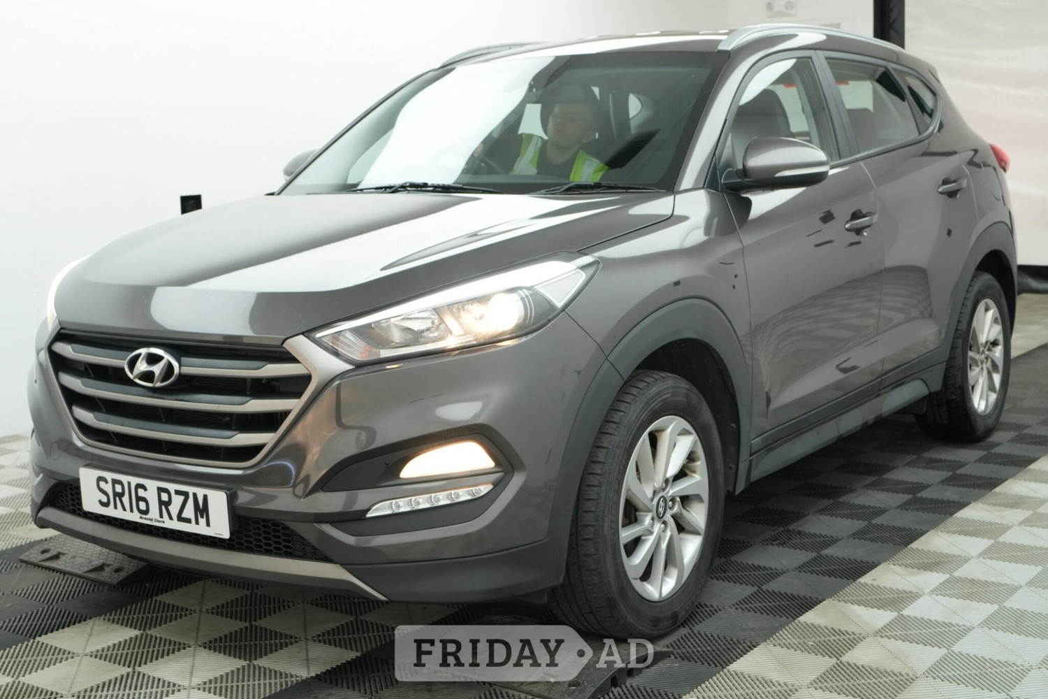 [ berth ]Hyundai Tucson