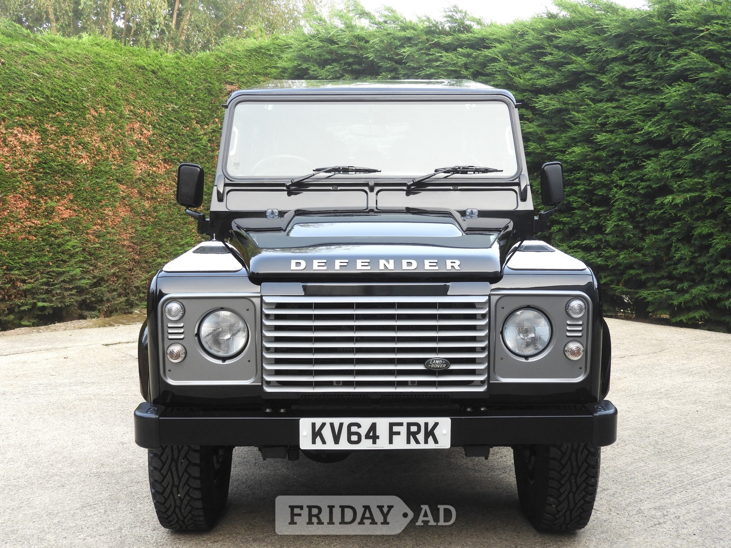 [ berth ]Land Rover Defender 110