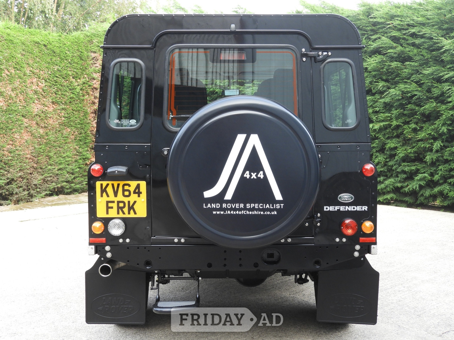 Land Rover Defender 110 2014 - Cars in Congleton
