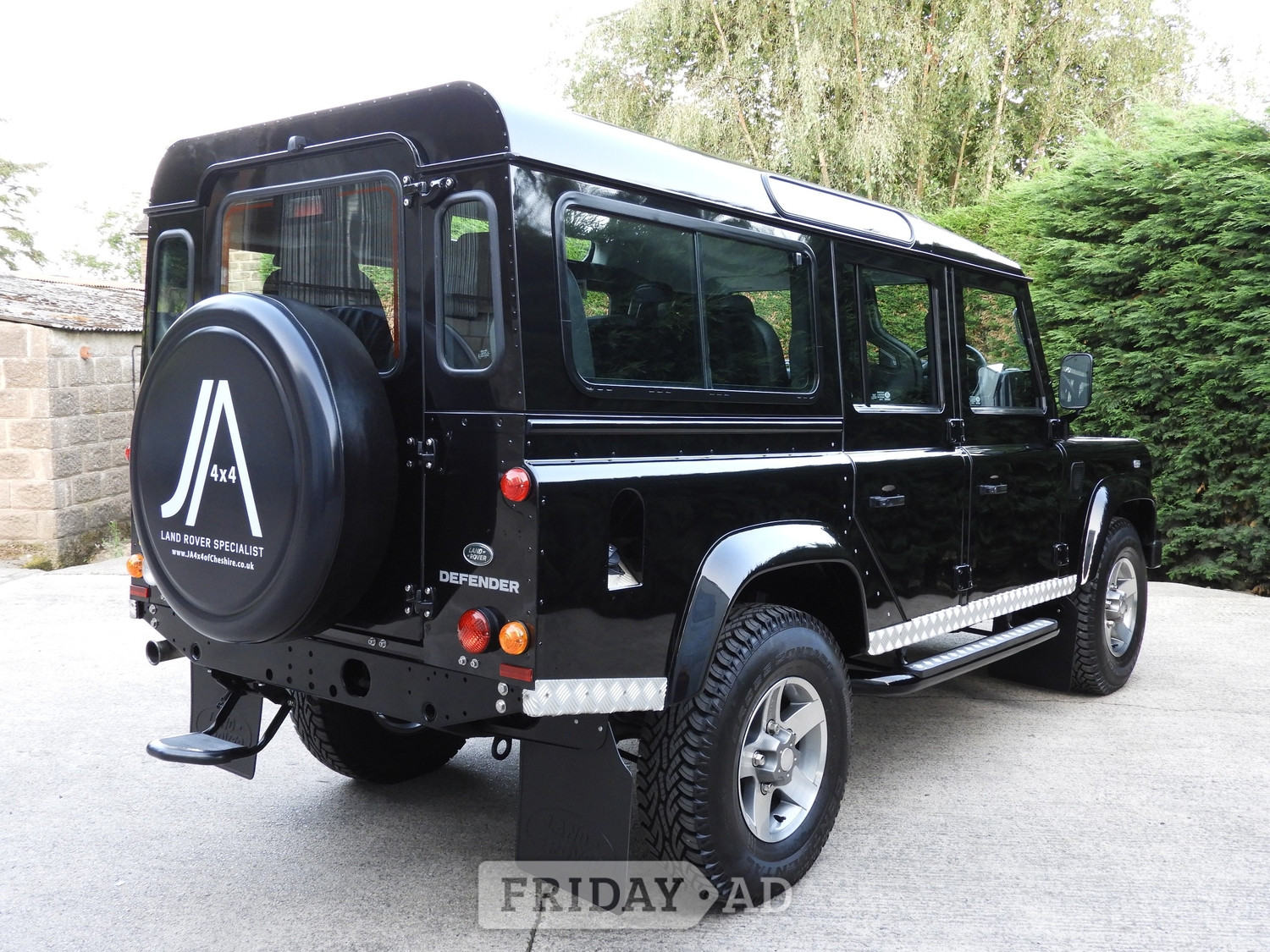 Land Rover Defender 110 2014 - Cars