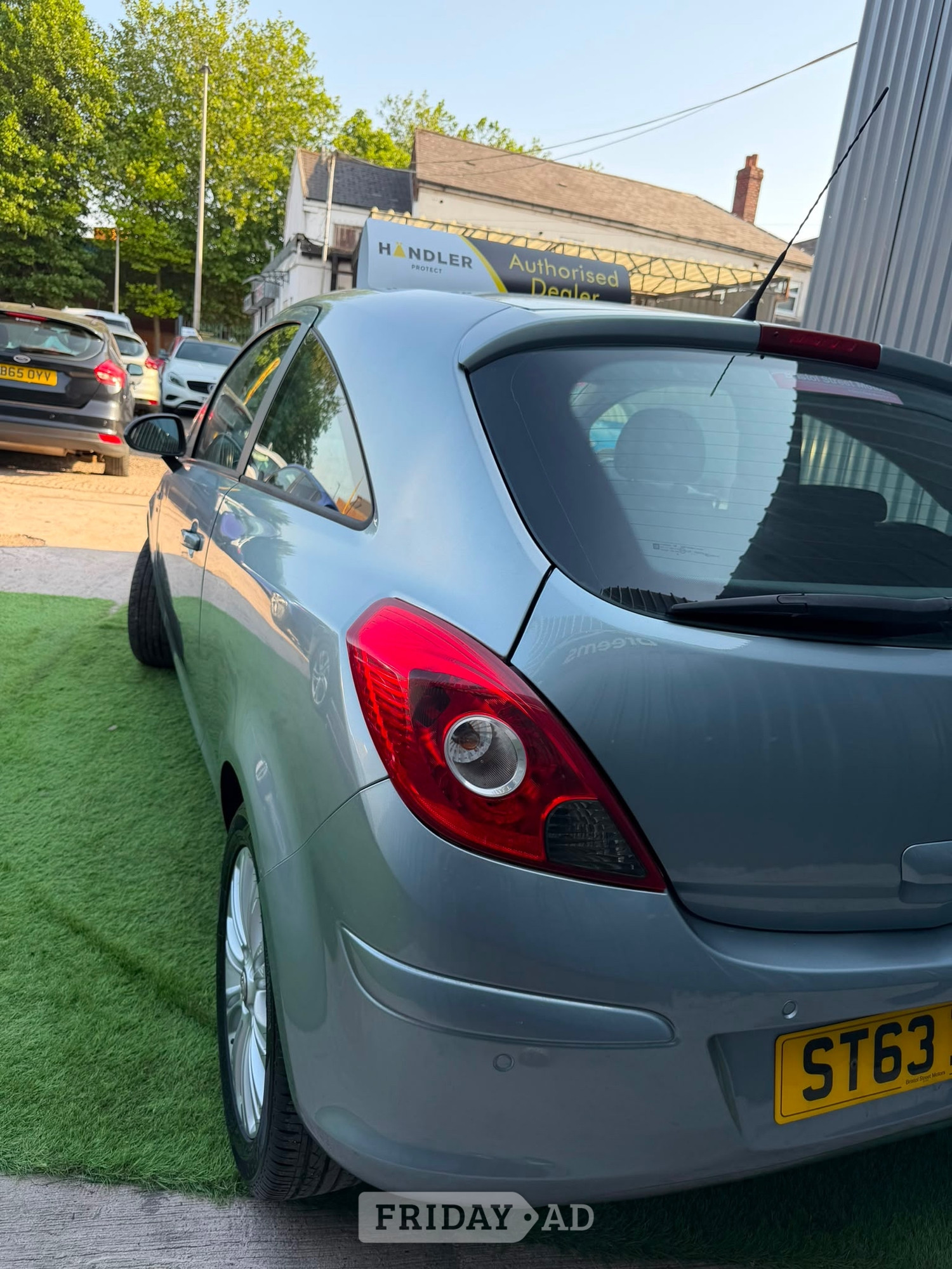 [ berth ]Vauxhall Corsa
