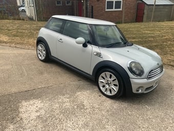 Mini Hatch 2009