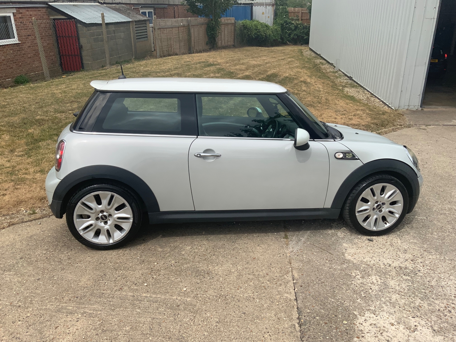 Mini Hatch Newmarket