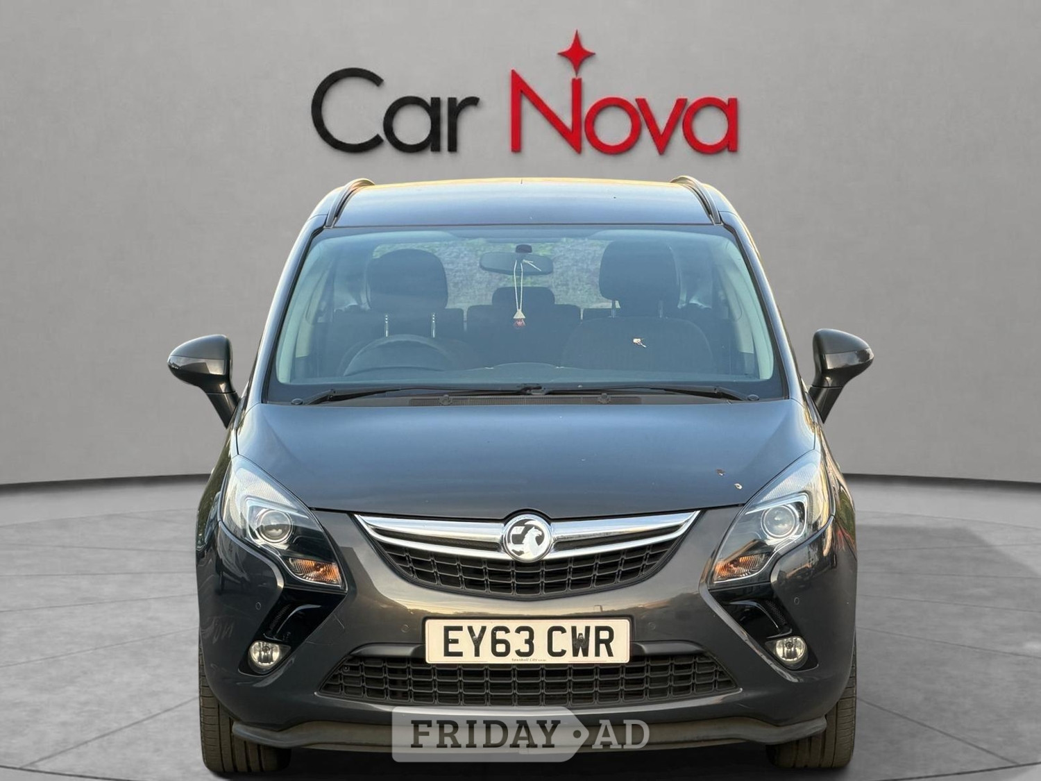 [ berth ]Vauxhall Zafira Tourer