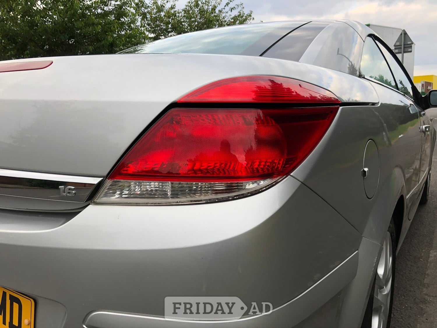 [ berth ]Vauxhall Astra