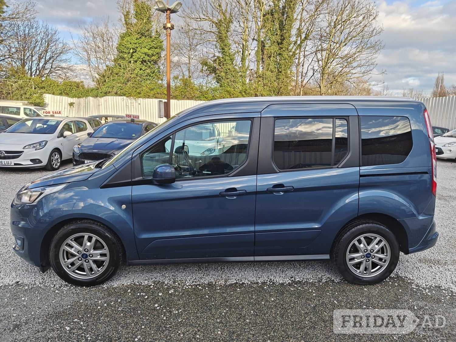 Ford Tourneo Connect 2020 - Cars