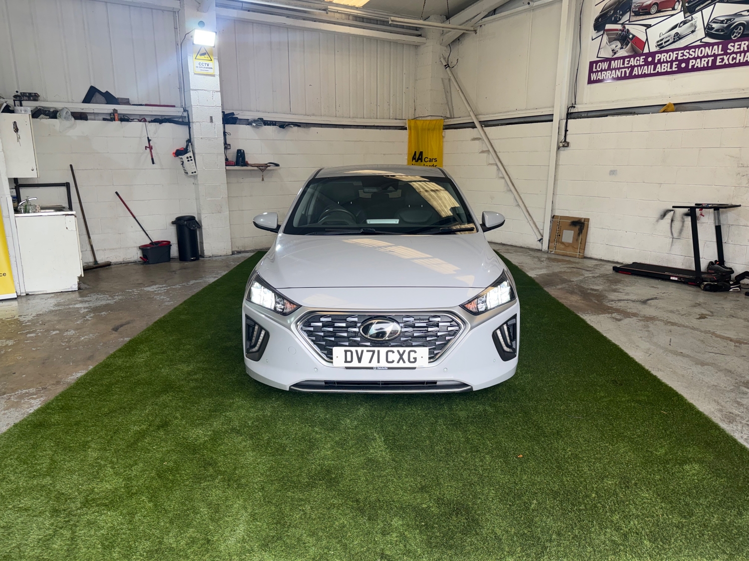 Hyundai Ioniq 2021 - Cars