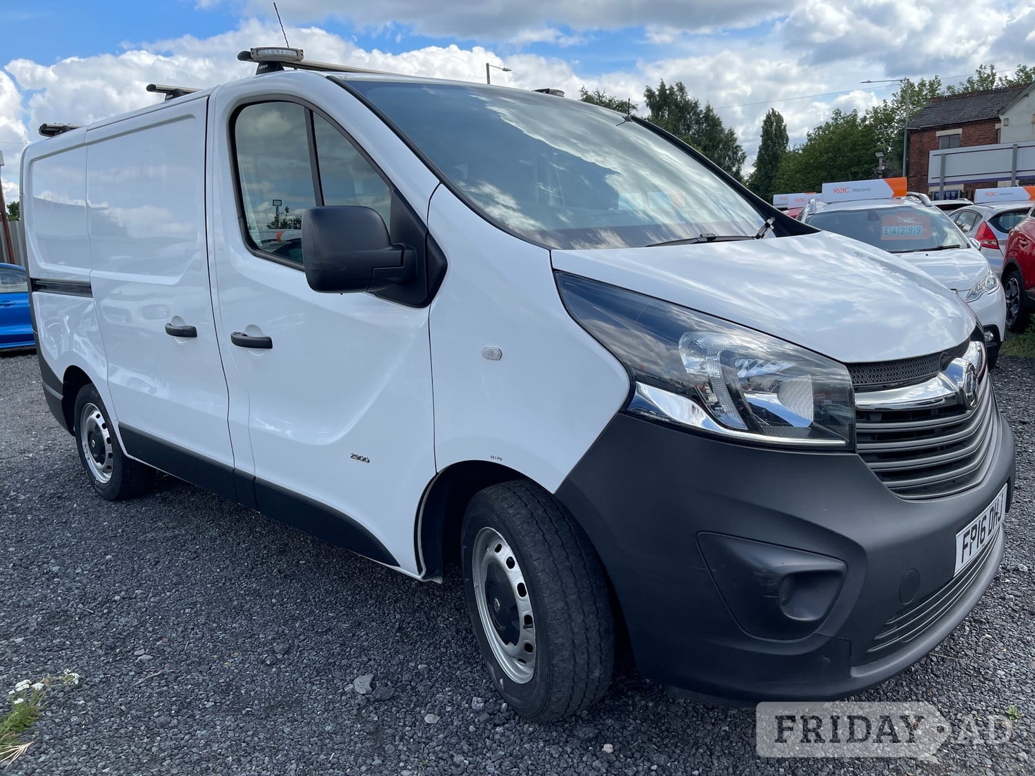 Vauxhall Vivaro 2016 - Vans & Commercial Vehicles in Oldbury