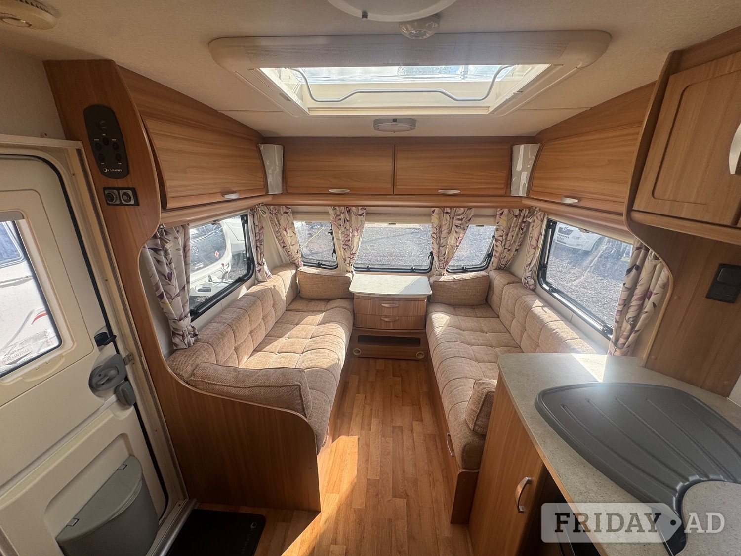 Lunar Lexon 2012 - Motorhomes & Caravans