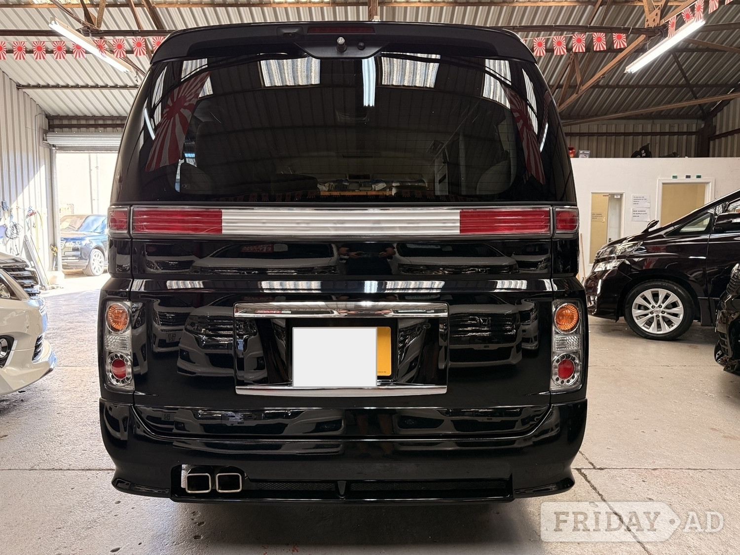 Nissan Elgrand 2006 - Cars