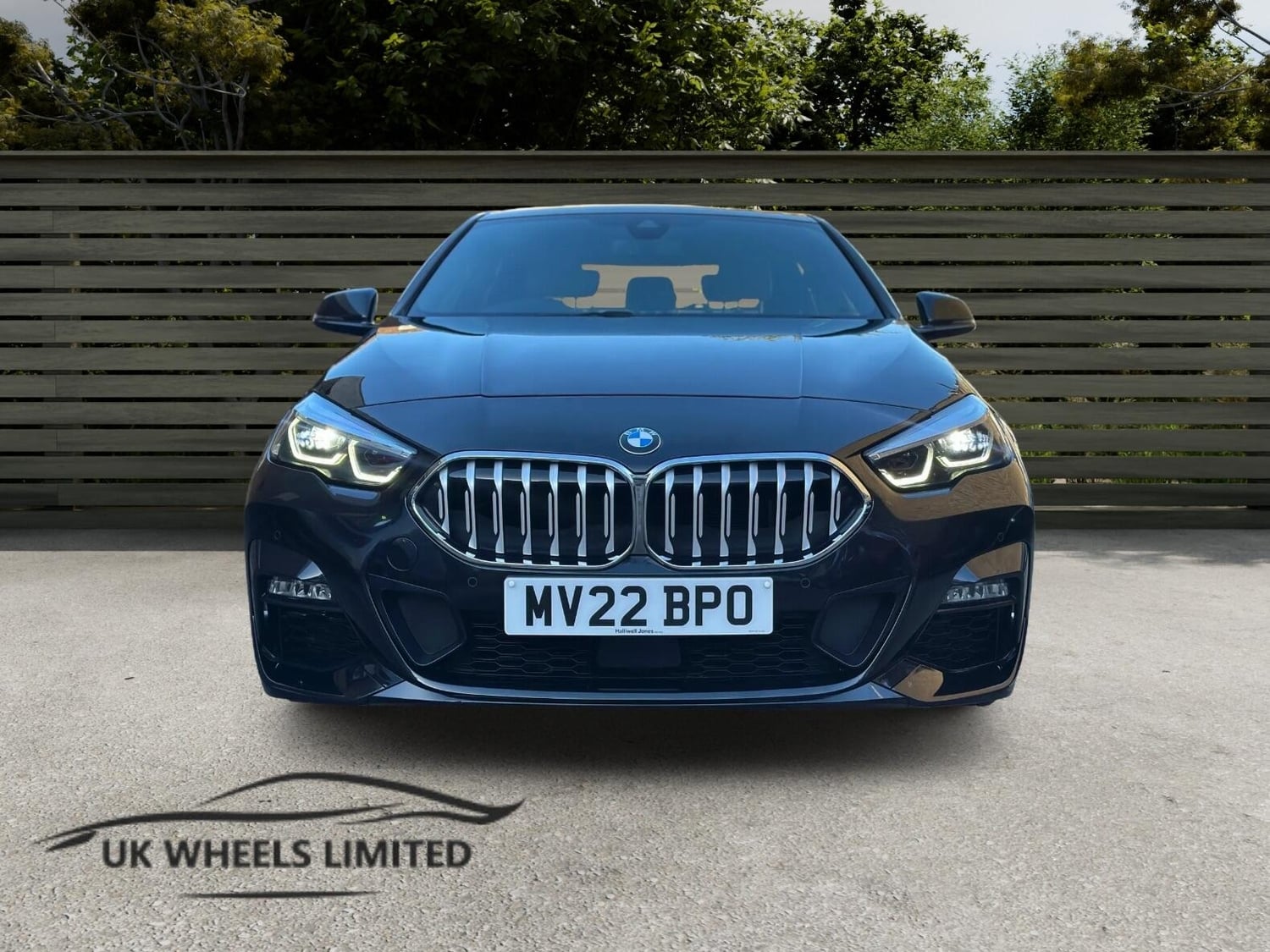 [ berth ]BMW 2 Series