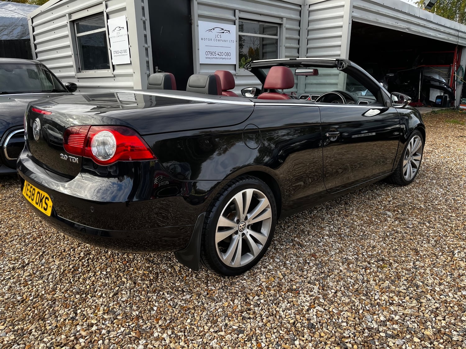 Volkswagen Eos 2009 - Cars in Farnham