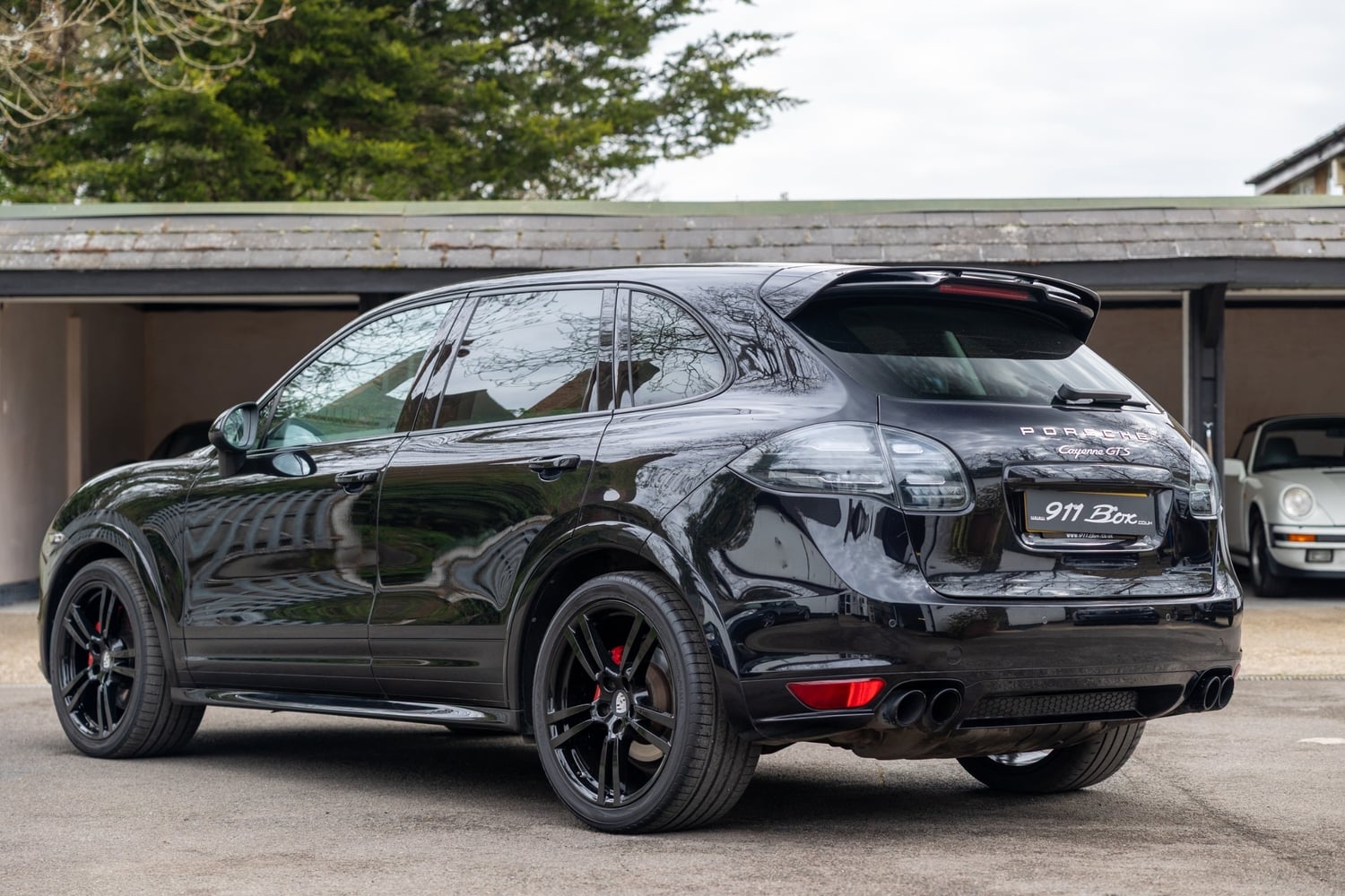 Porsche Cayenne 2012 - Cars