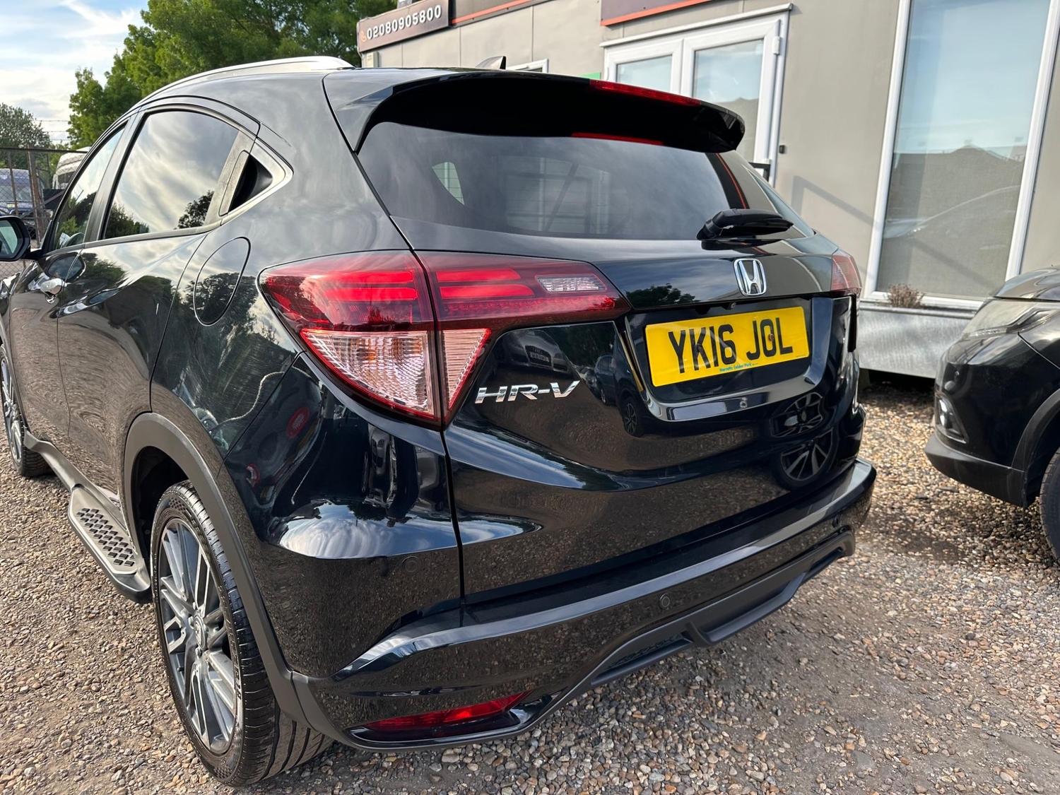 Honda HR-V 2016 - Cars in Sunbury-On-Thames