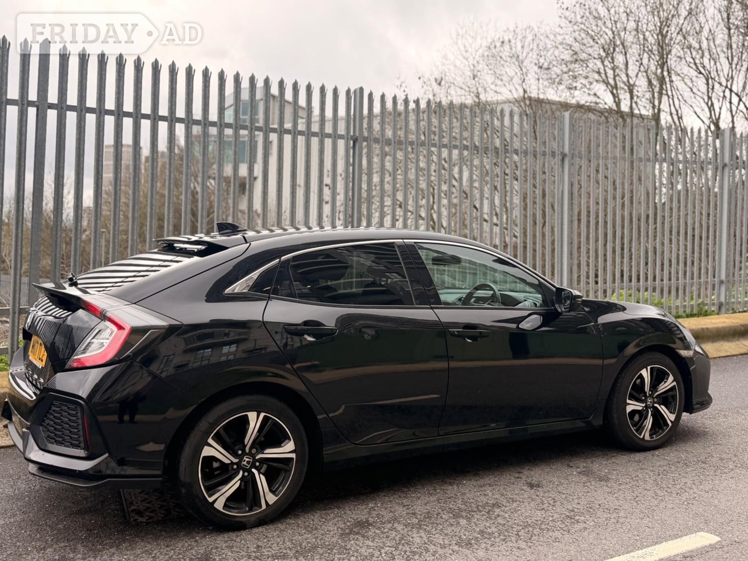 Honda Civic 2017 - Cars in Willesden