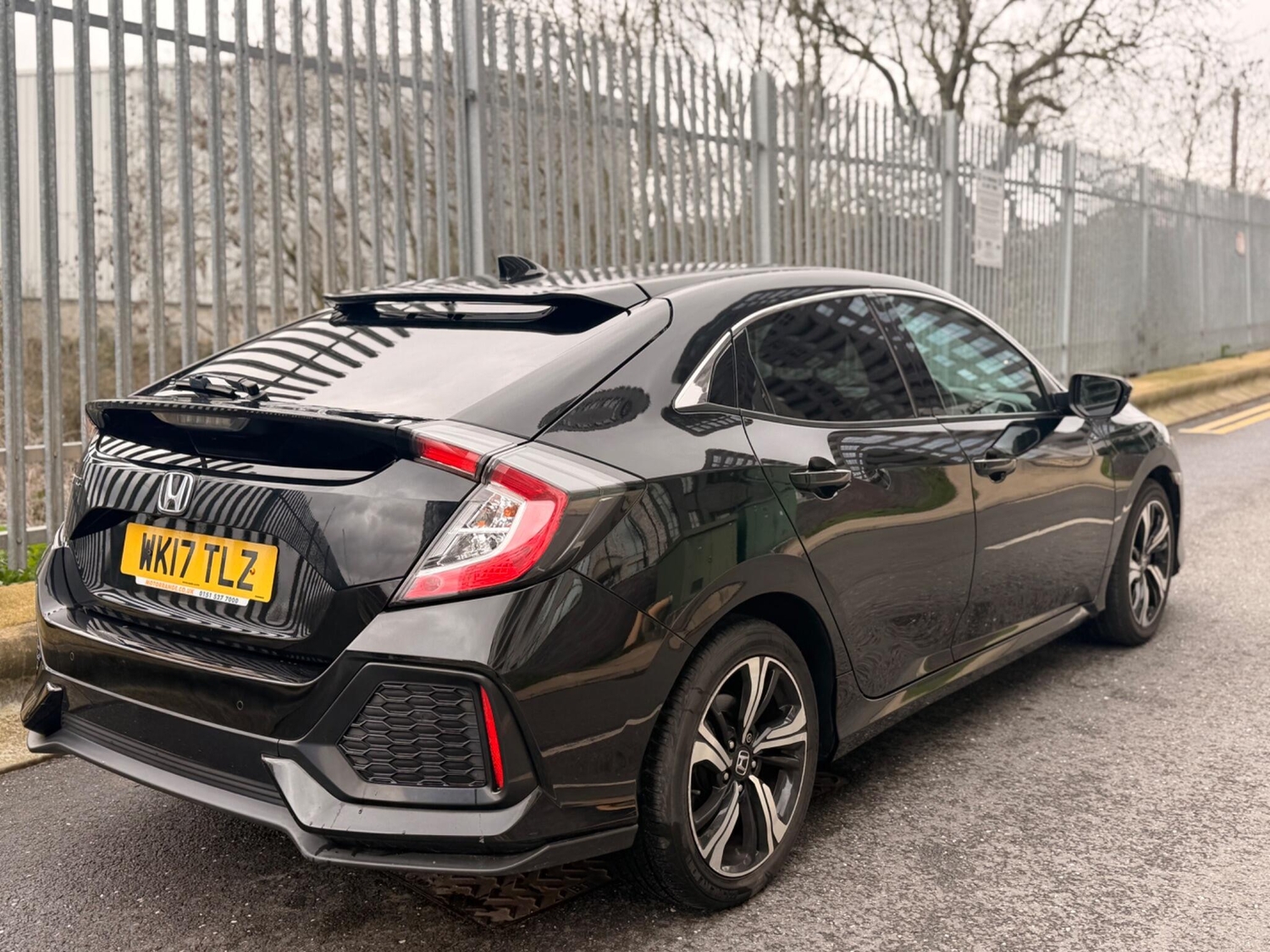 Honda Civic 2017 - Cars
