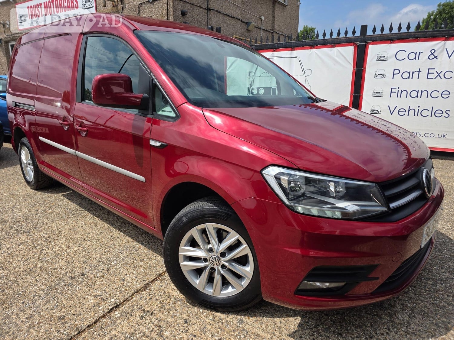 Volkswagen Caddy Maxi 2019 in Hounslow