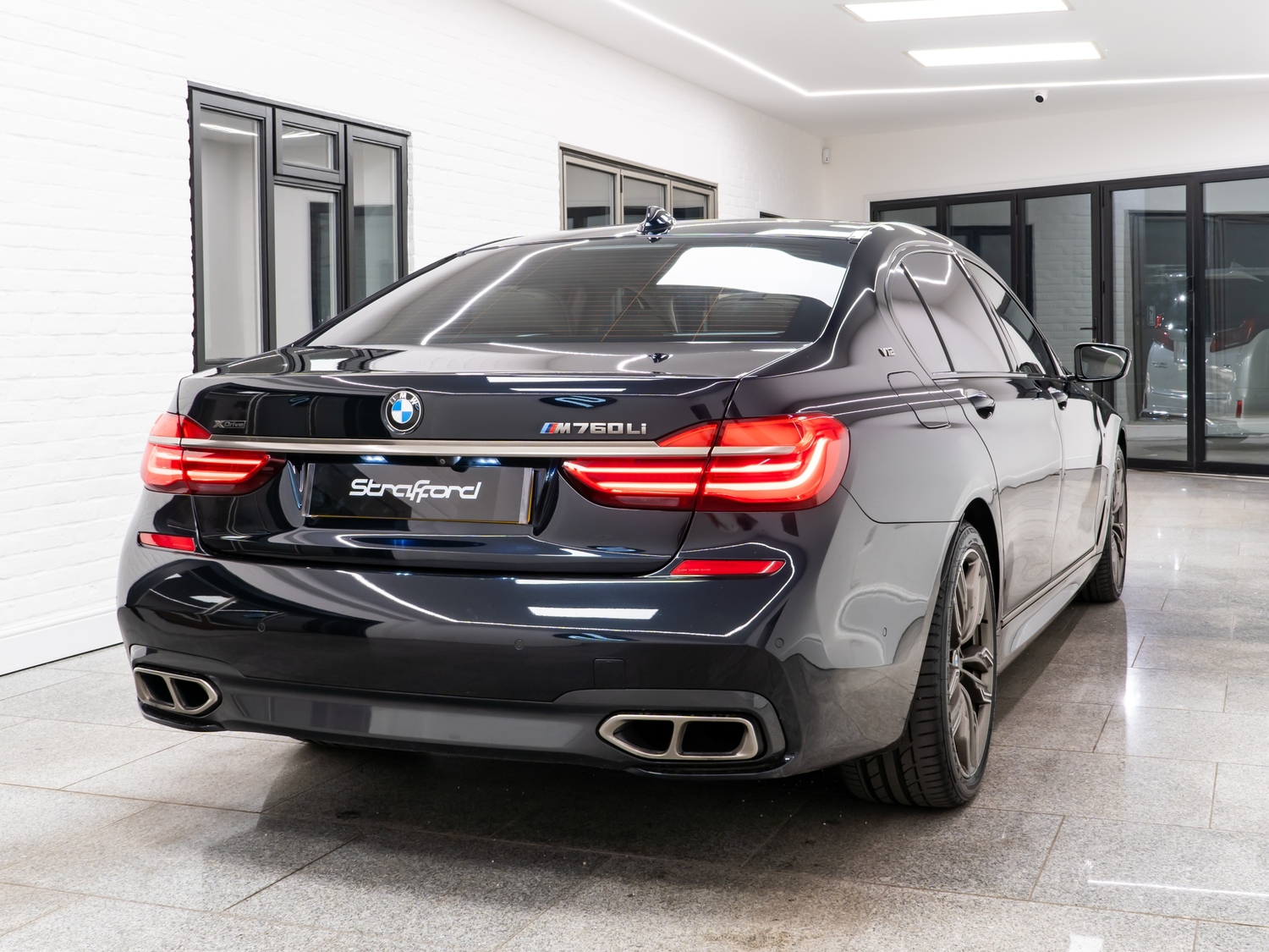 [ berth ]BMW 7 Series