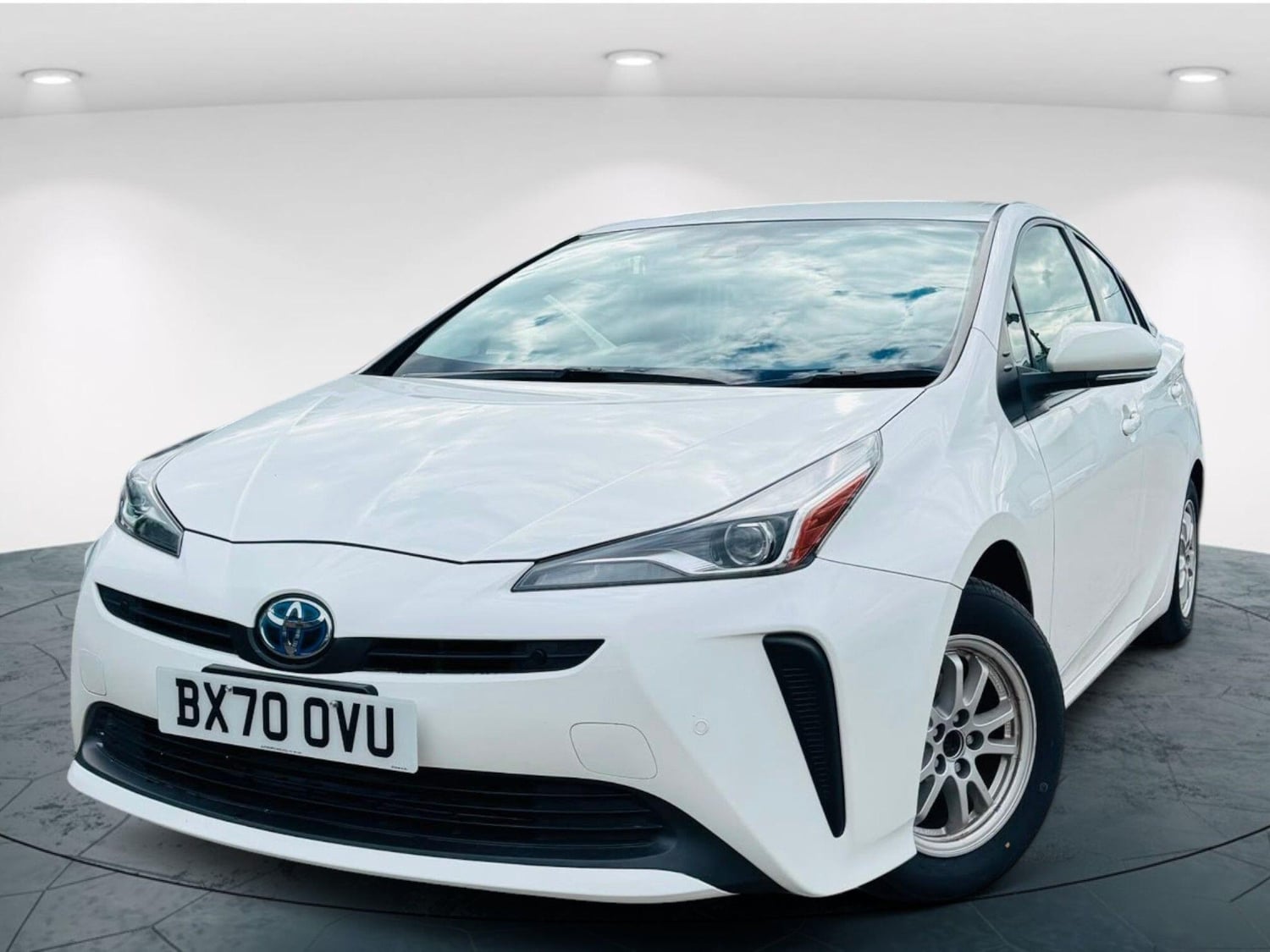 Toyota Prius 2021 - Cars in Walsall