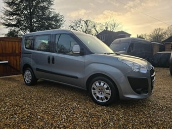 Fiat Doblo 2011