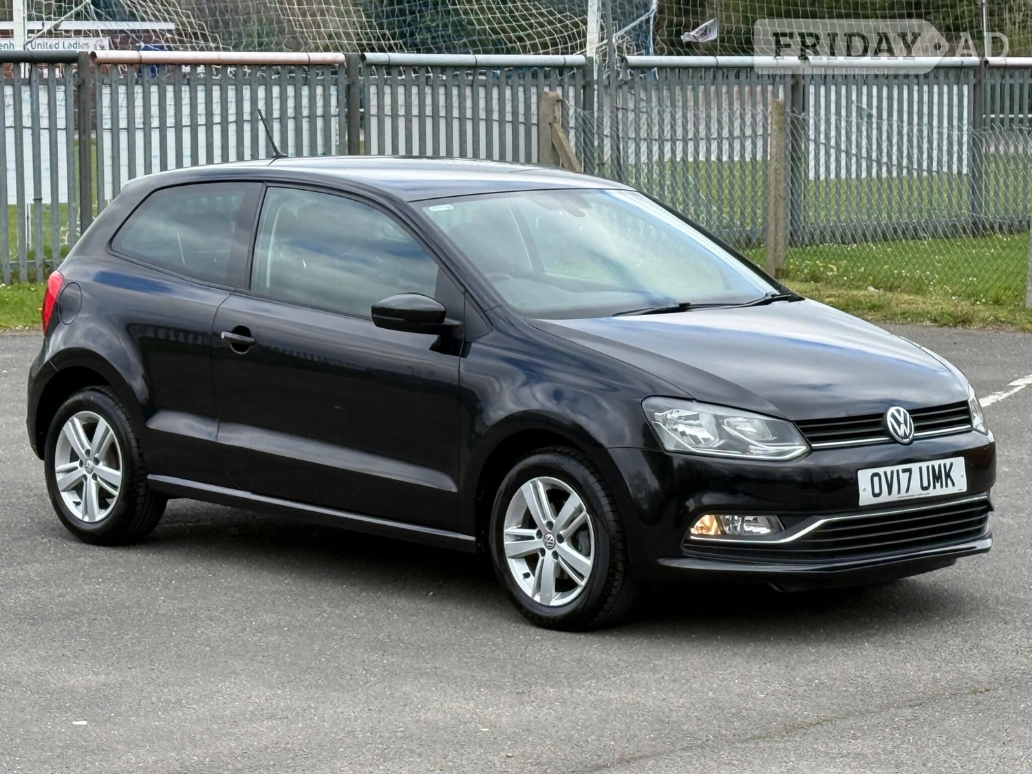 Volkswagen Polo 2017 - Cars in Slough