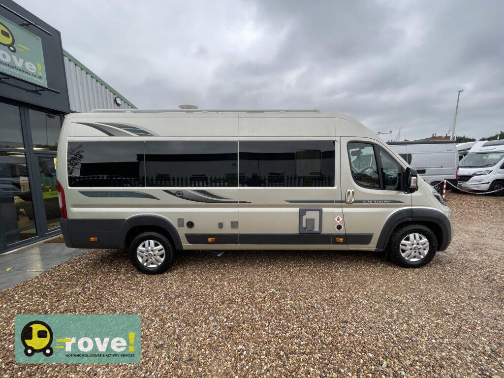 Auto-Sleepers Warwick XL Manual 2018, (2018)  Campervan for sale - Motorhomes & Caravans in Nottingham