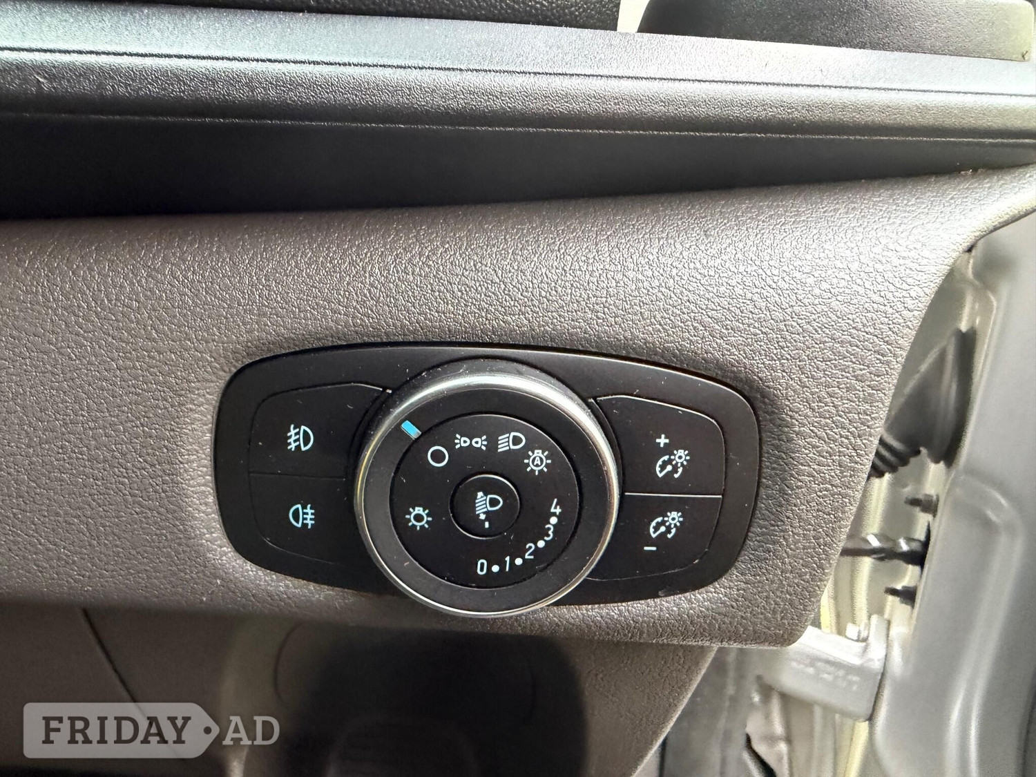 Ford Transit Custom 2022 - Vans & Commercial Vehicles