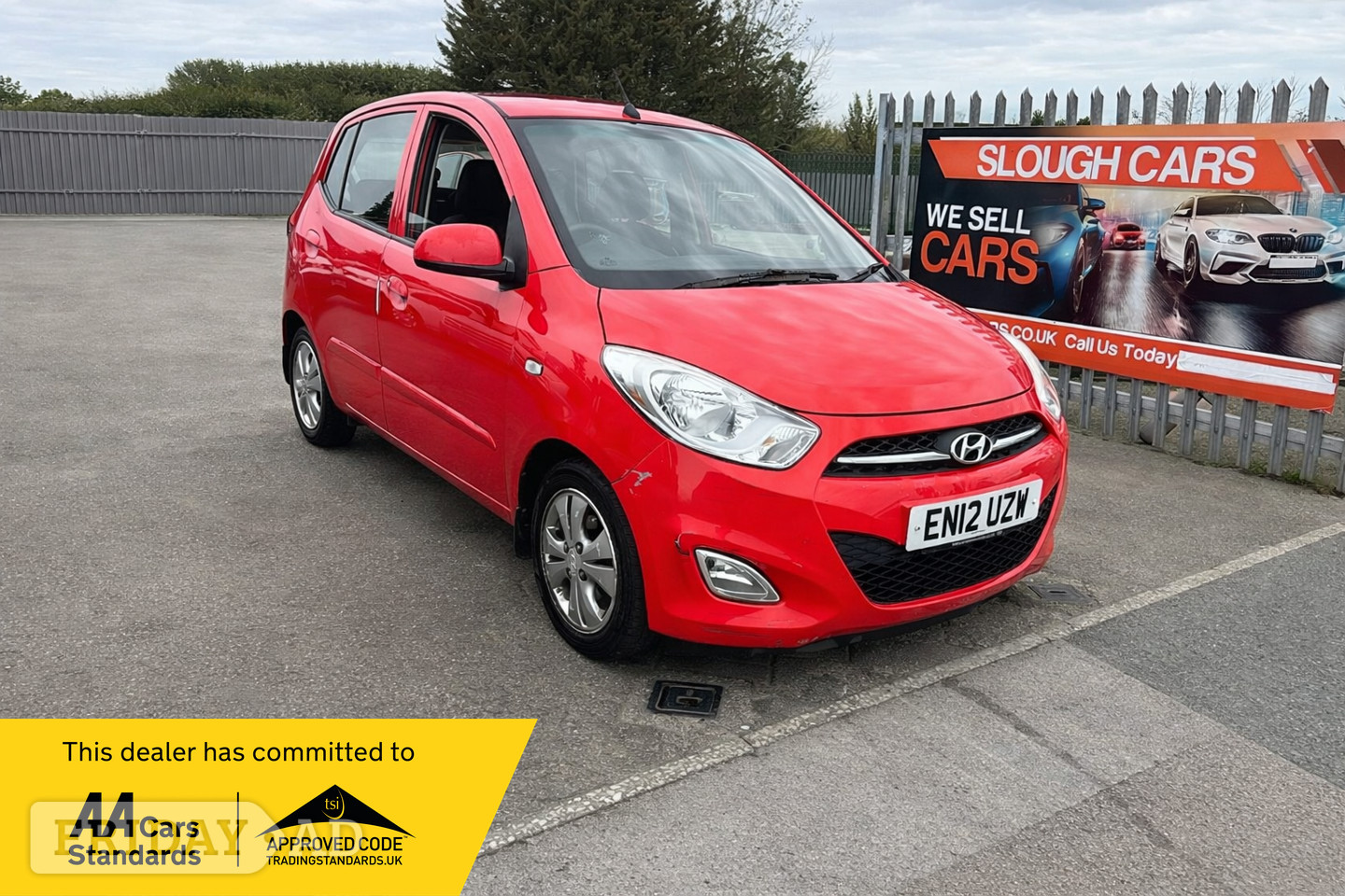 Hyundai i10 2012 in Slough
