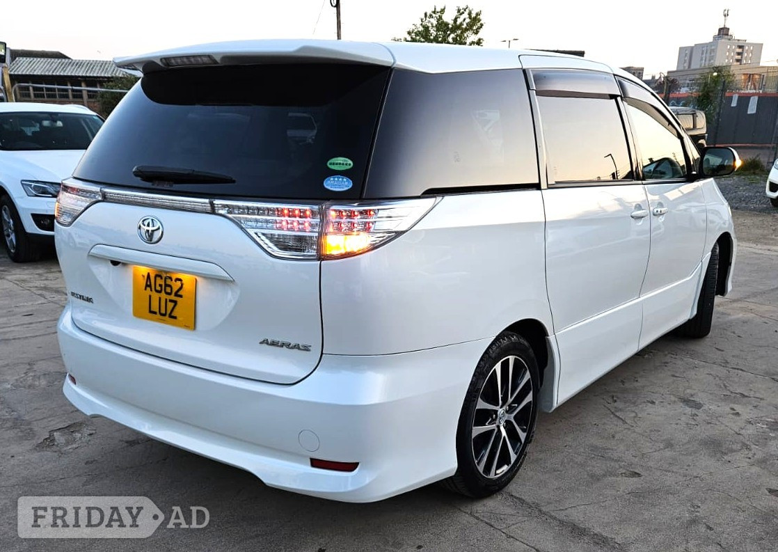 [ berth ]Toyota Estima