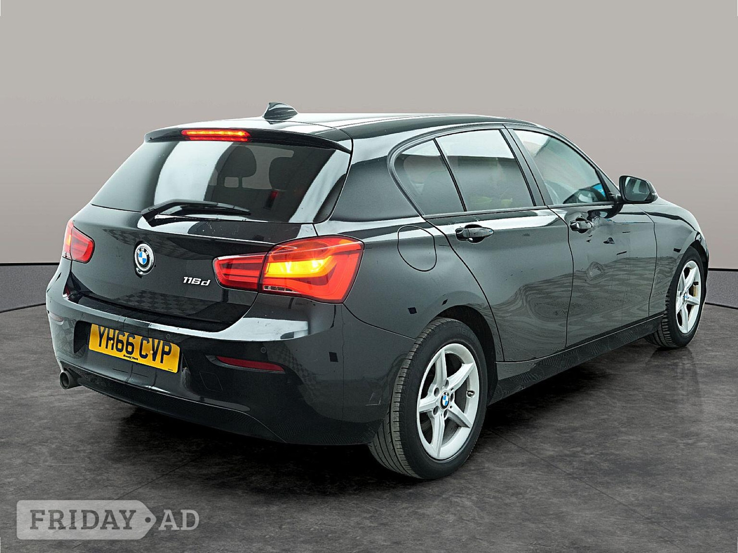 BMW 1 Series 2016 - Cars