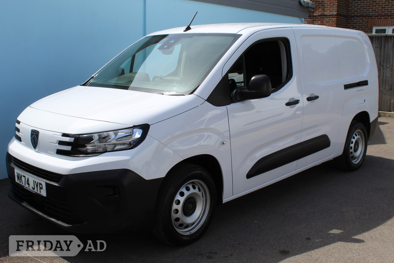 Peugeot Partner 2024 in Southampton