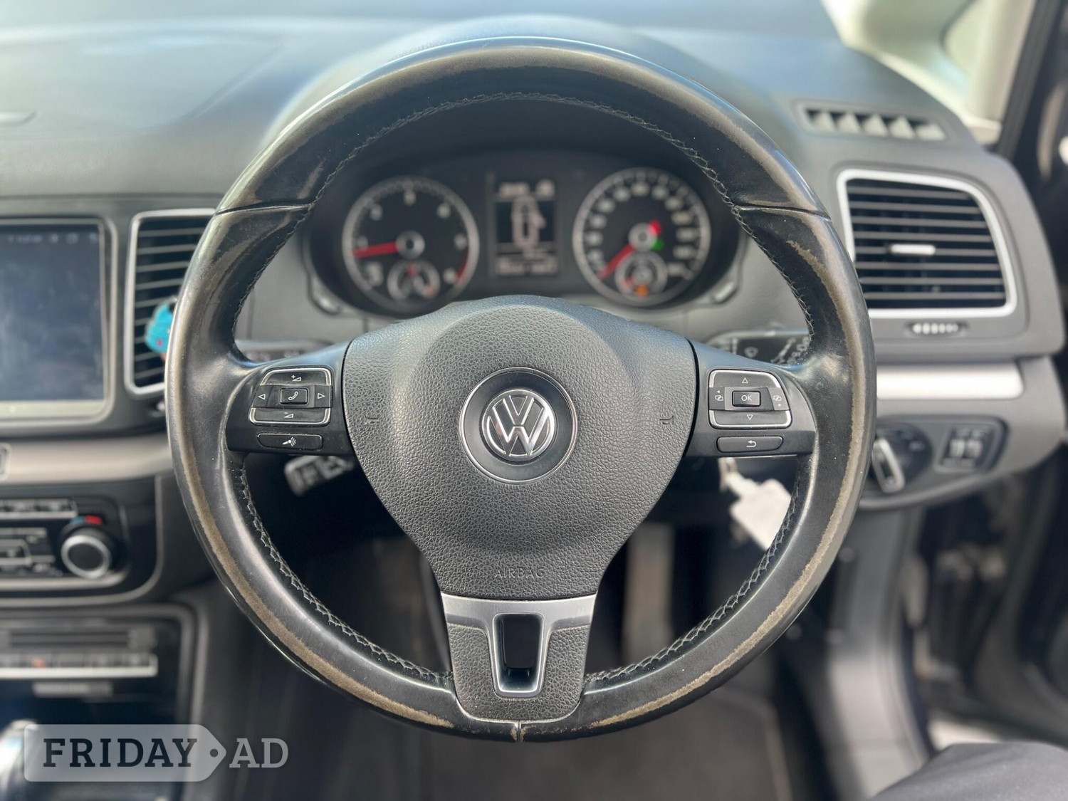 Volkswagen Sharan 2011 - Cars