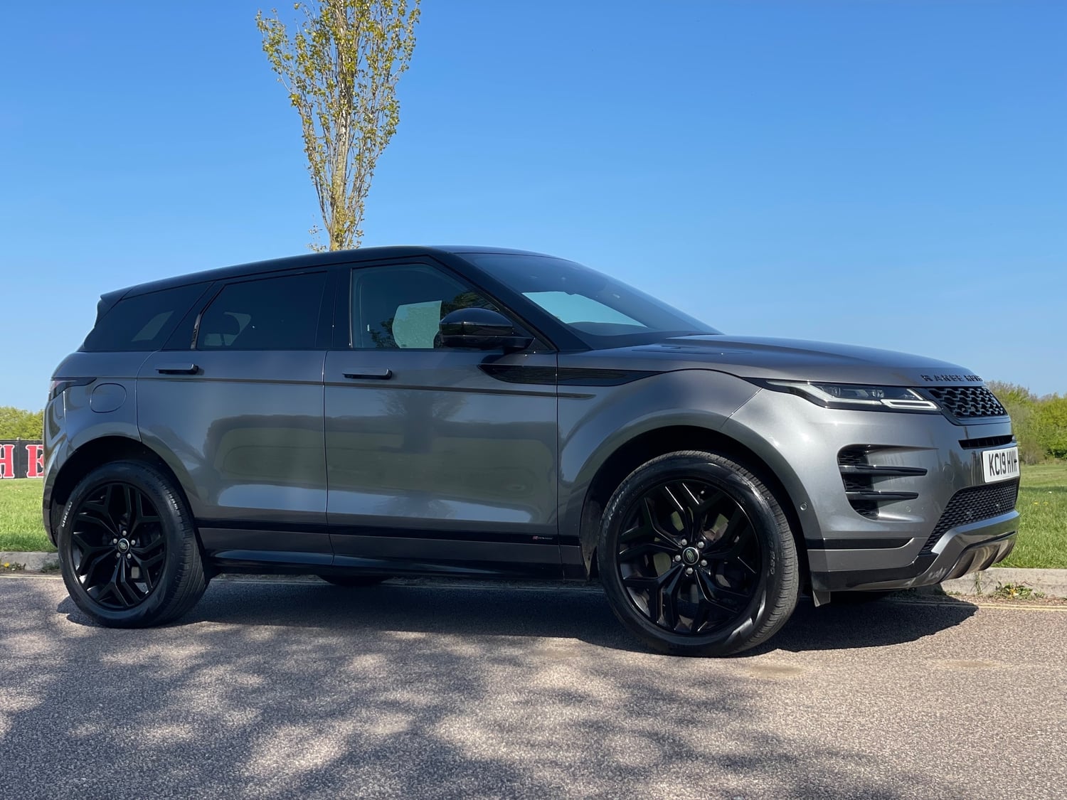 Land Rover Range Rover Evoque 2019 - Cars in Fareham