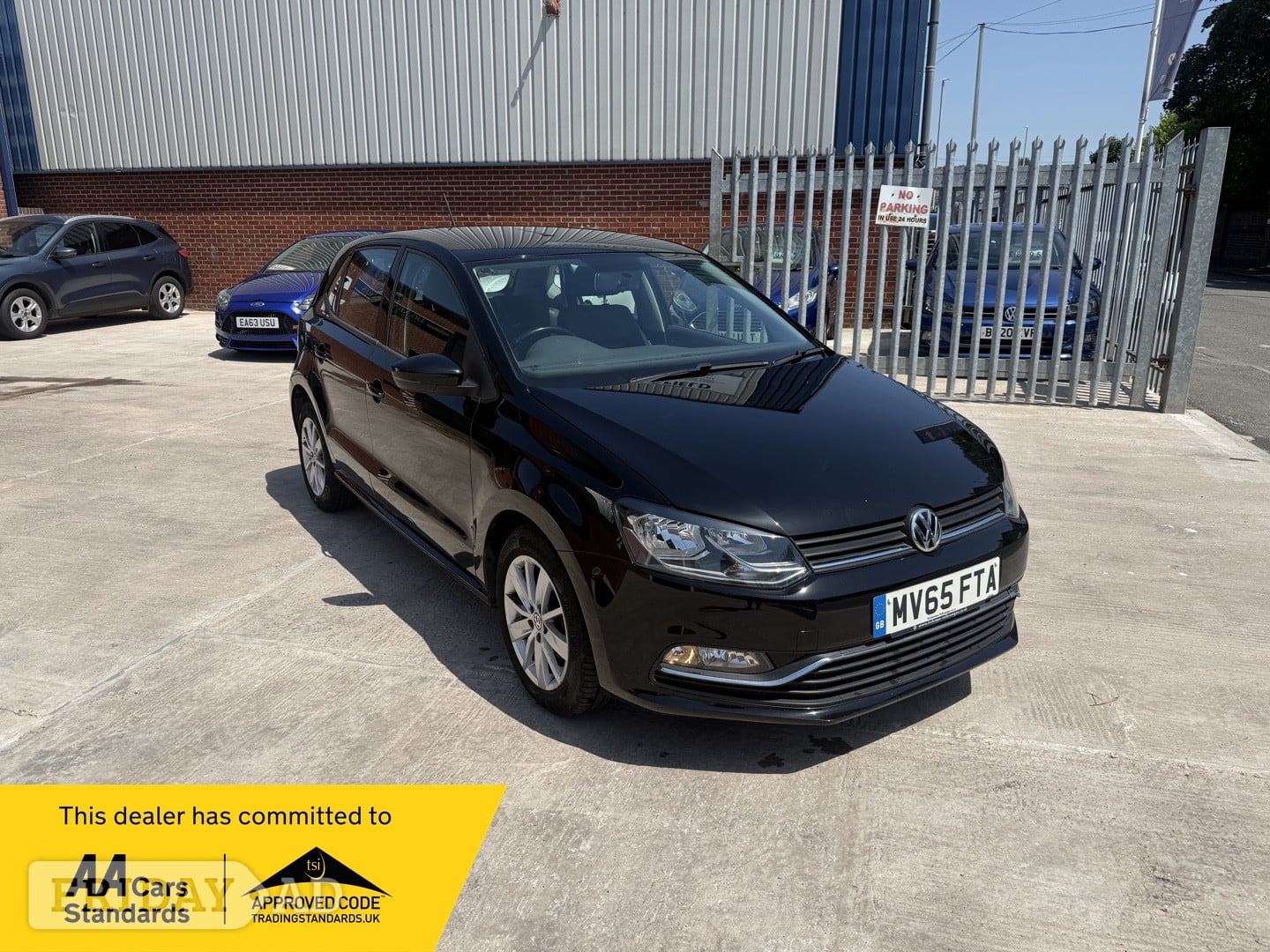 Volkswagen Polo 2015 in Dudley
