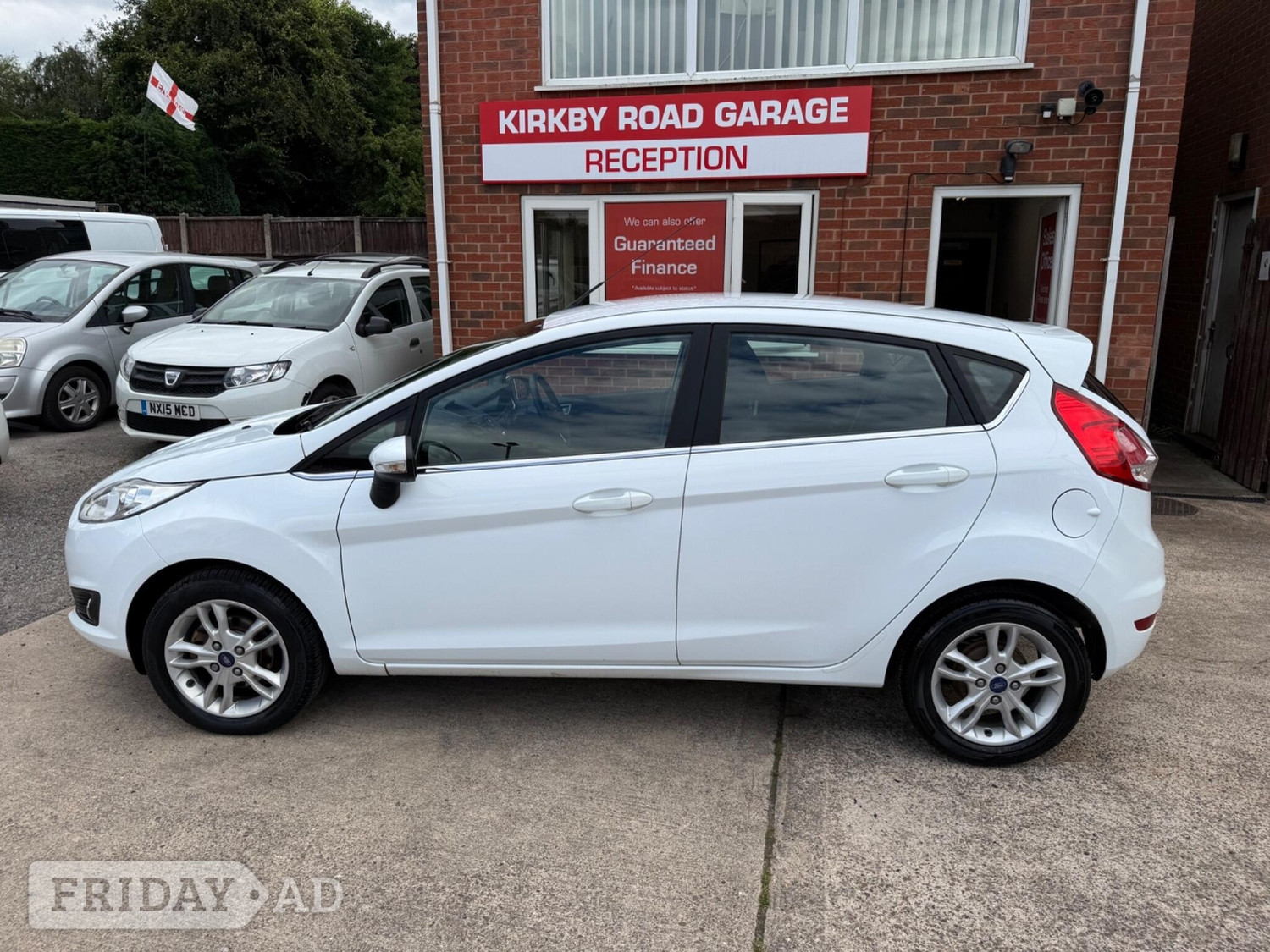 [ berth ]Ford Fiesta