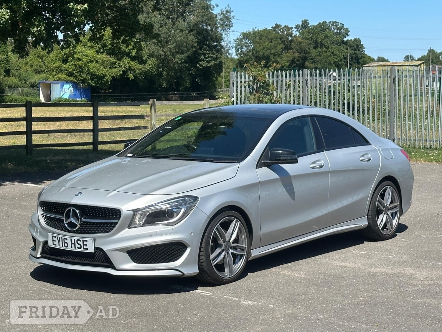 [ berth ]Mercedes-Benz CLA Class