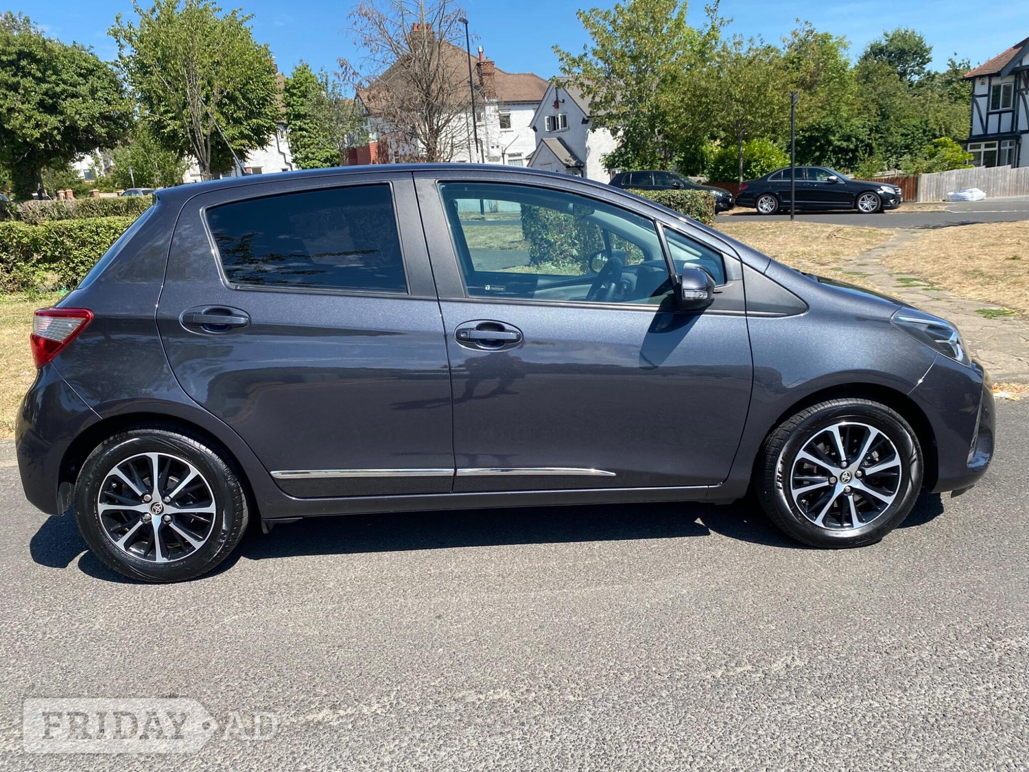 Toyota Yaris 2019 - Cars in Lambeth