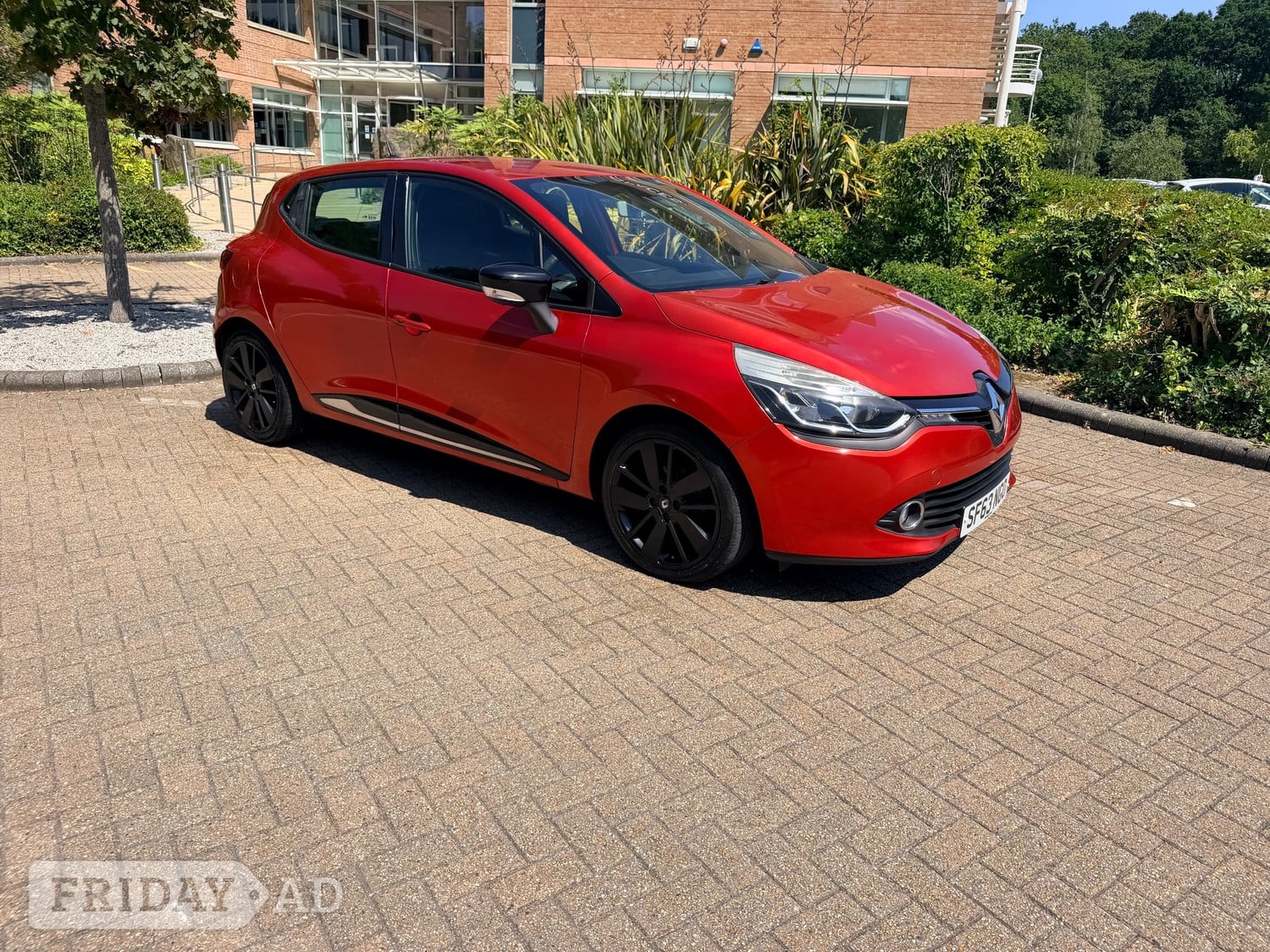 [ berth ]Renault Clio