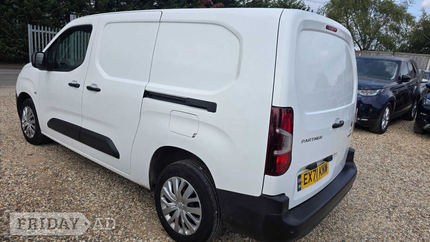 Peugeot Partner 2021 - Vans & Commercial Vehicles in Leighton Buzzard