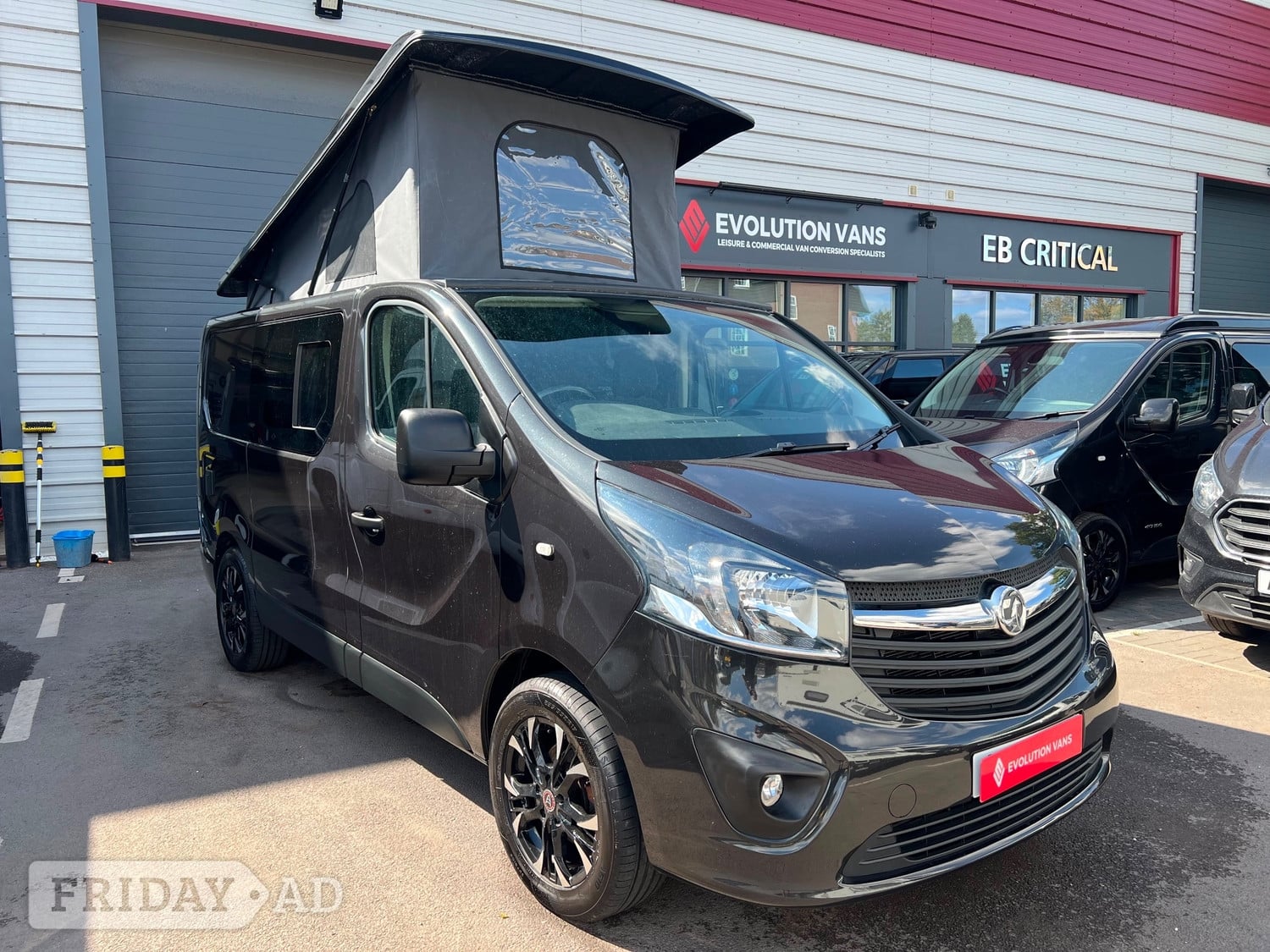 Vauxhall Vivaro 2019 in Whitchurch