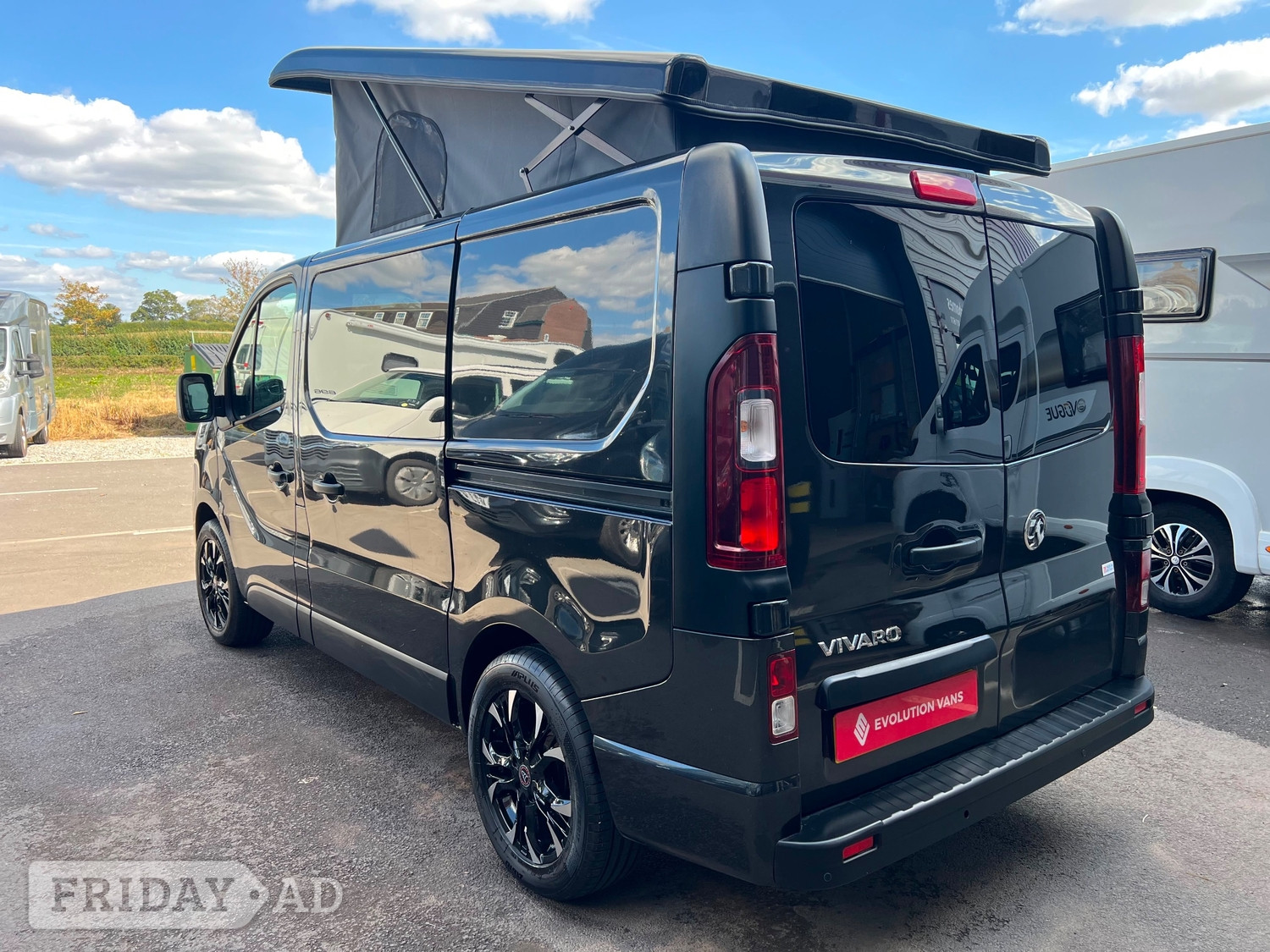 [ berth ]Vauxhall Vivaro