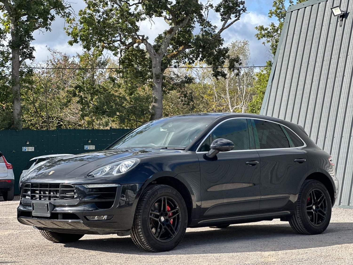 Porsche Macan 2016 - Cars in Farnham
