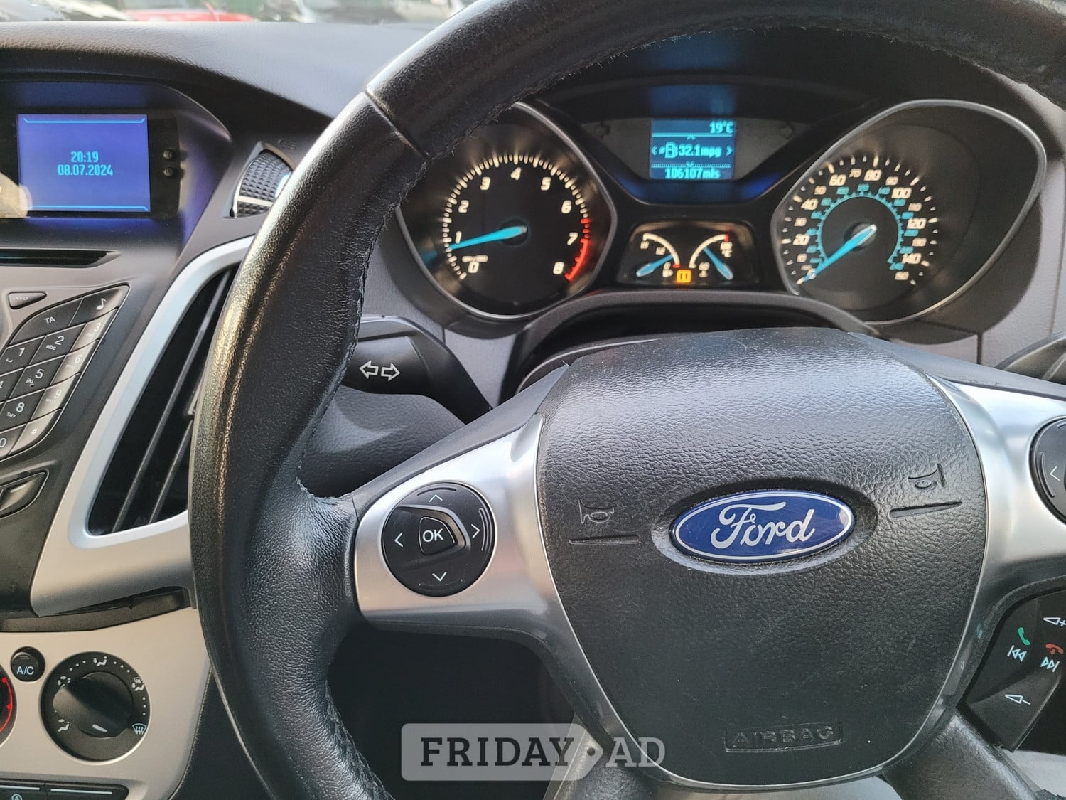 Ford Focus 2012 - Cars