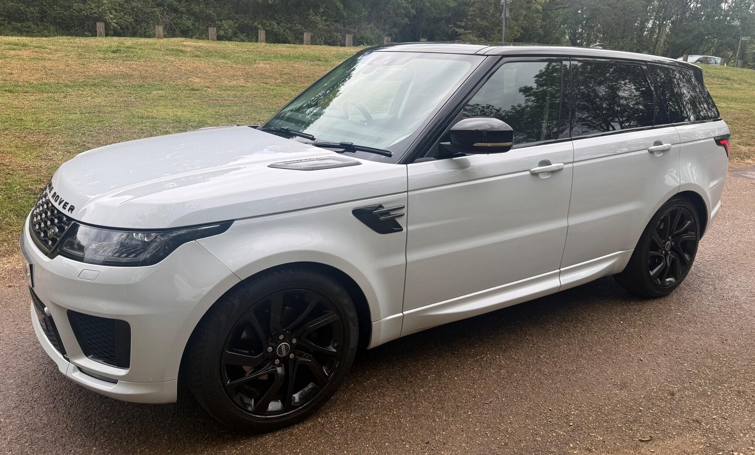 Land Rover Range Rover Sport 2019 - Cars in Waltham Abbey