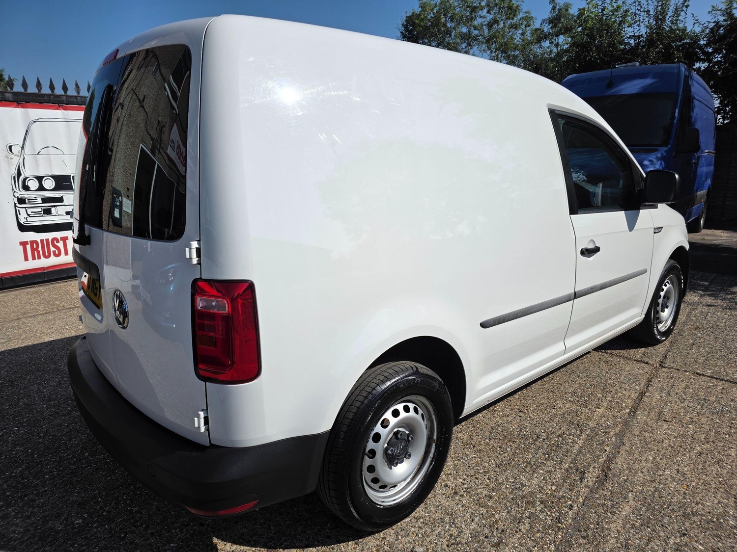 [ berth ]Volkswagen Caddy