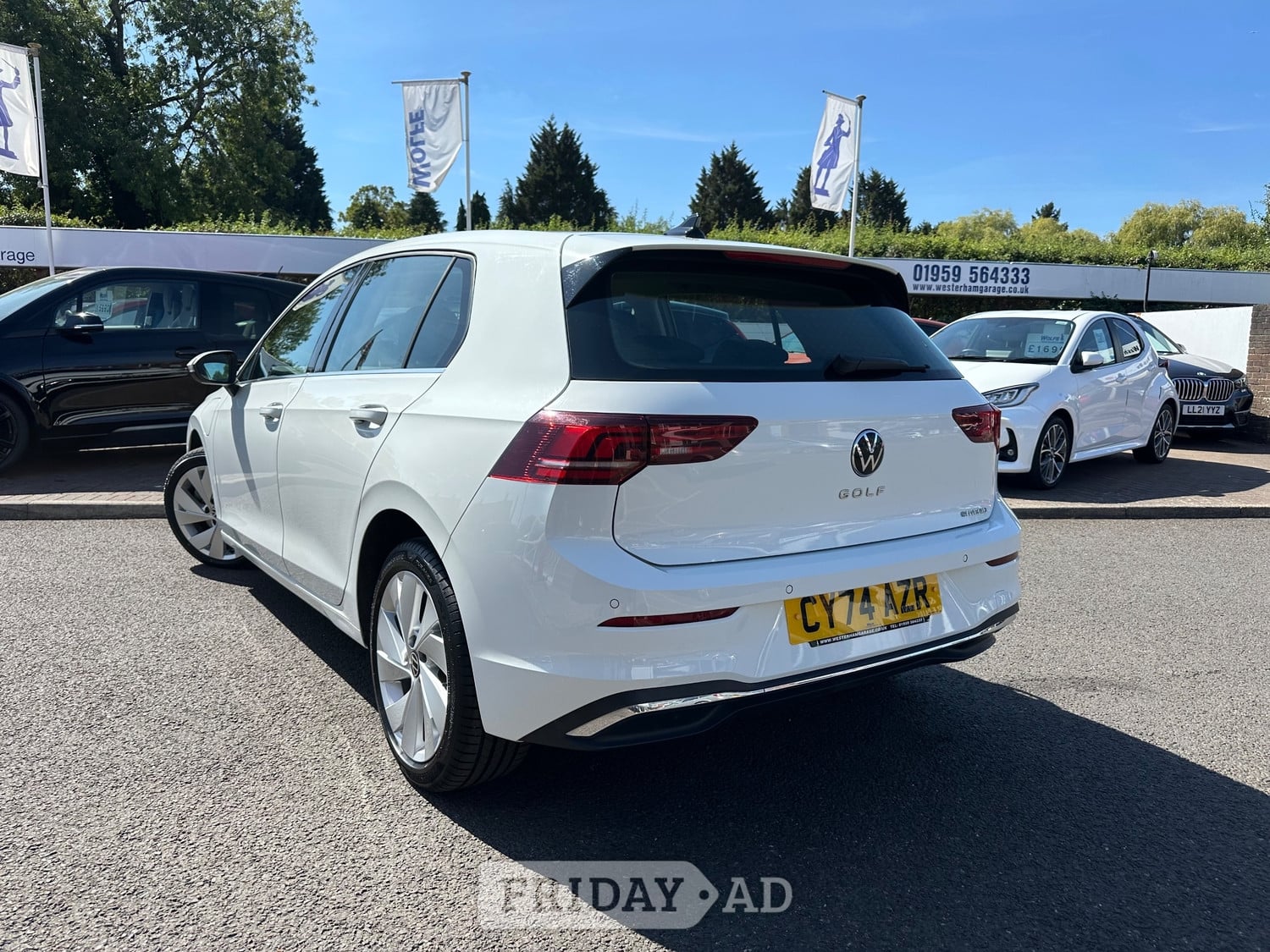 Volkswagen Golf 2024 - Cars